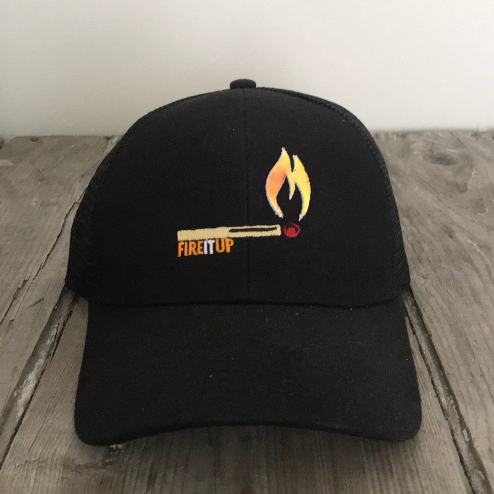 NWOT Light It Up Adjustable Black Mesh Hat